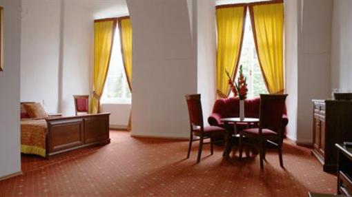 фото отеля Hotel Zamek Cerveny Hradek