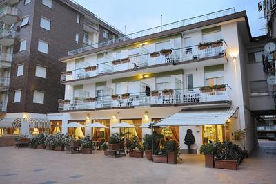 фото отеля Hotel Arma di Taggia