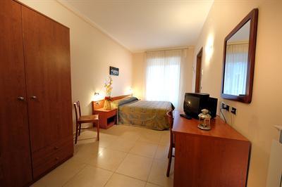 фото отеля Hotel Arma di Taggia