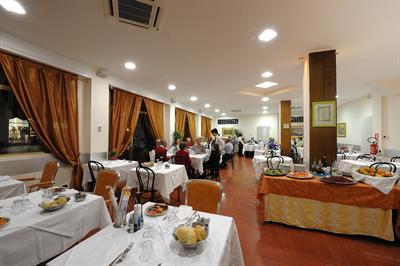 фото отеля Hotel Arma di Taggia