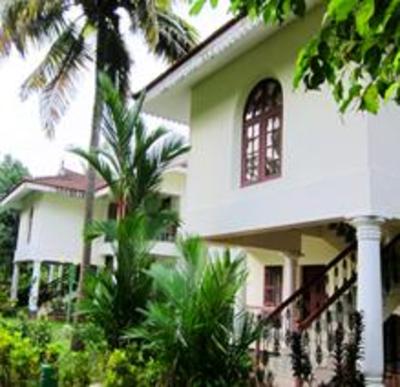 фото отеля Lakshmi Hotel & Resorts
