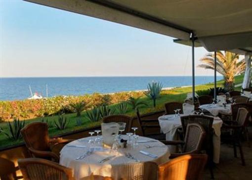 фото отеля Calalandrusa Beach Resort Guardavalle