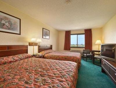 фото отеля Days Inn & Suites Grinnell
