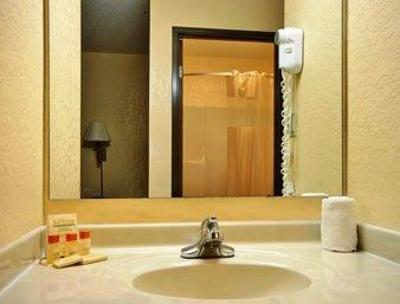 фото отеля Days Inn & Suites Grinnell