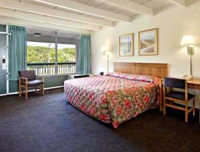 фото отеля Days Inn And Suites Jekyll Island