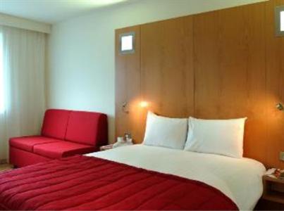 фото отеля Ramada Encore Milton Keynes