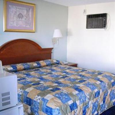 фото отеля Whispering Pines Motel Asheville