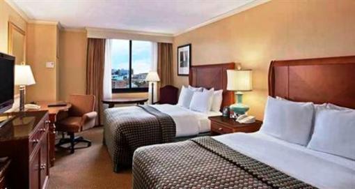 фото отеля DoubleTree Cleveland East Beachwood