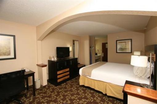 фото отеля Holiday Inn Express Shelby