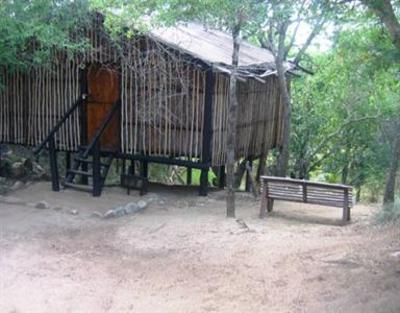 фото отеля Marc's Treehouse Lodge