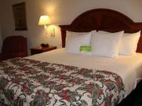 La Quinta Inn & Suites San Antonio Convention Center