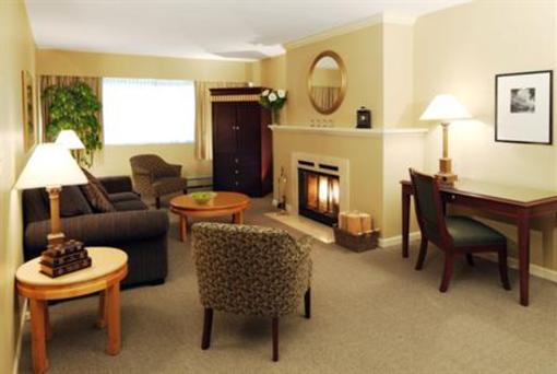 фото отеля Rosellen Suites At Stanley Park