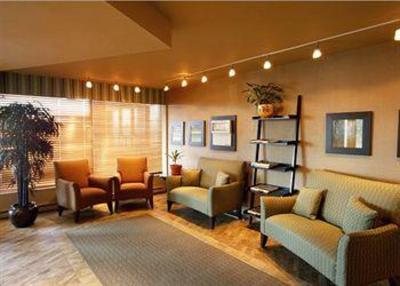 фото отеля Quality Inn & Suites P.E. Trudeau Airport-Montreal