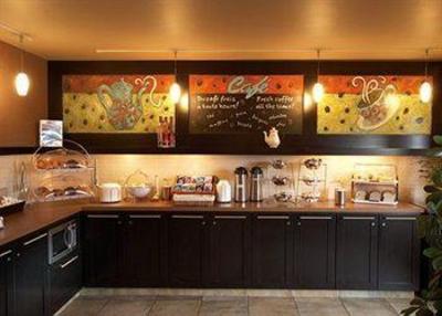фото отеля Quality Inn & Suites P.E. Trudeau Airport-Montreal