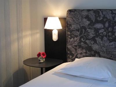 фото отеля Hotel Saint Nicolas La Rochelle
