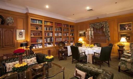 фото отеля The Chesterfield Palm Beach