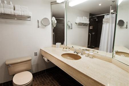 фото отеля Holiday Inn Plaza la Chaudiere