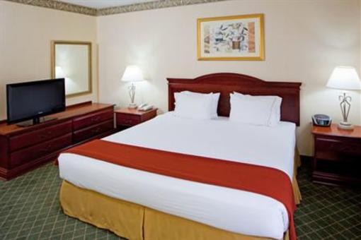 фото отеля Holiday Inn Express Hotel & Suites Capitol Beltway Largo (Maryland)