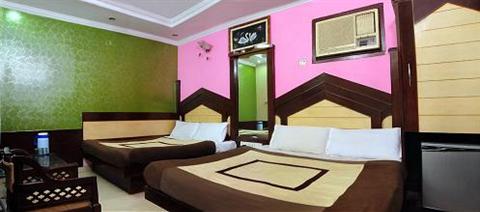 фото отеля Snow White Hotel New Delhi