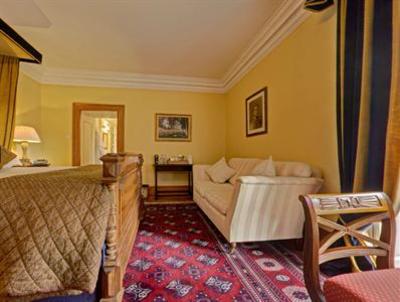 фото отеля Austwick Hall