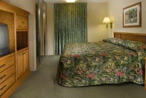 фото отеля Pear Tree Inn Fenton