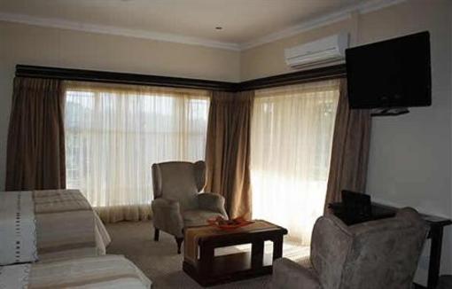 фото отеля Global Village Guest House Nelspruit