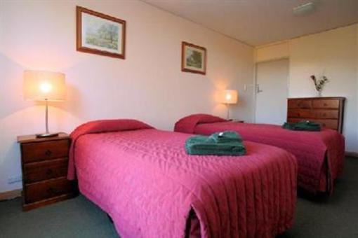 фото отеля Heemskirk Motor Hotel