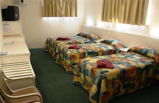 фото отеля Sapphire City Motor Inn