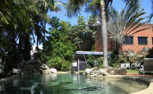 фото отеля Reef Backpackers Hostel Cairns