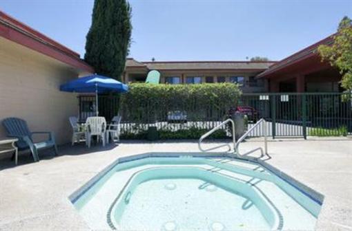 фото отеля Americas Best Value Inn Gilroy