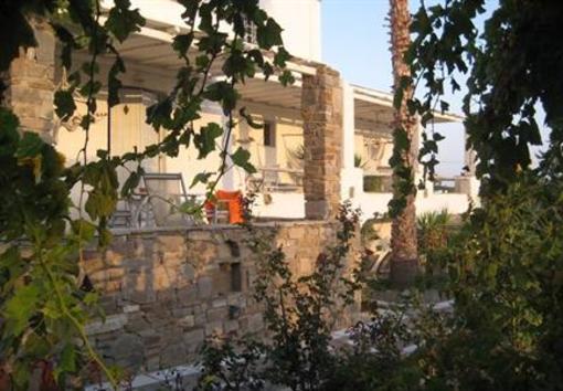 фото отеля Paros Apartments