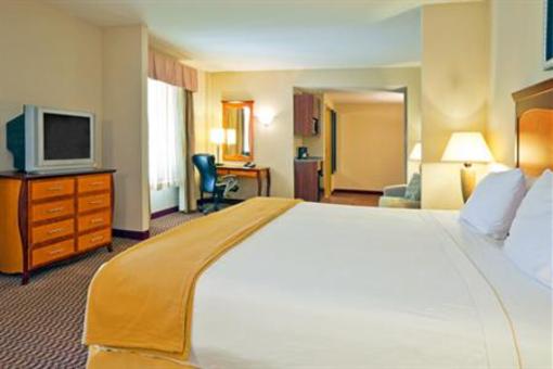 фото отеля Holiday Inn Express Hotel & Suites Birmingham (Alabama)