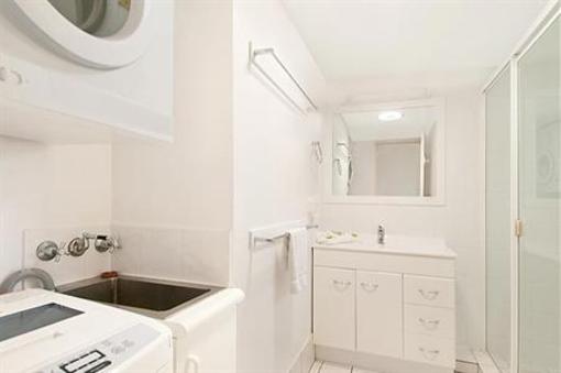 фото отеля Saks on Hastings Holiday Apartments Noosa