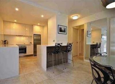 фото отеля Saks on Hastings Holiday Apartments Noosa