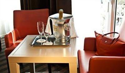 фото отеля Bristol Hotel Avignon