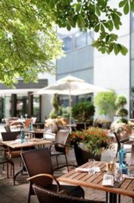 фото отеля Courtyard Dusseldorf Seestern