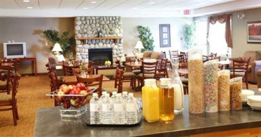 фото отеля Pomeroy Inn & Suites