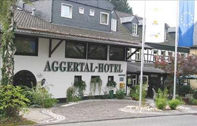 фото отеля Akzent Hotel Aggertal Zur Alten Linde
