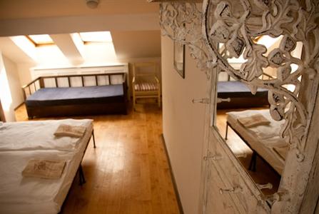 фото отеля Sir Tobys Hostel Prague