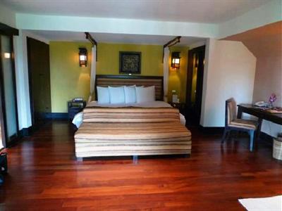 фото отеля Andaman White Beach Resort