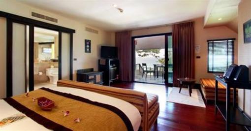 фото отеля Andaman White Beach Resort