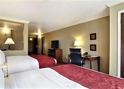 фото отеля Comfort Suites Farmington