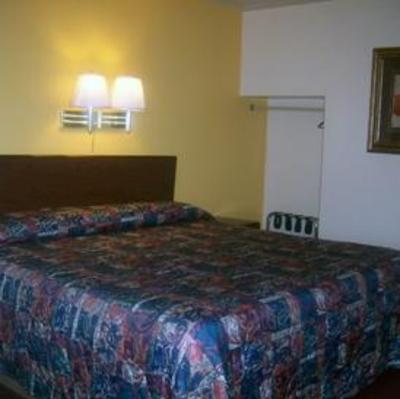 фото отеля Budget Host Inn Caryville