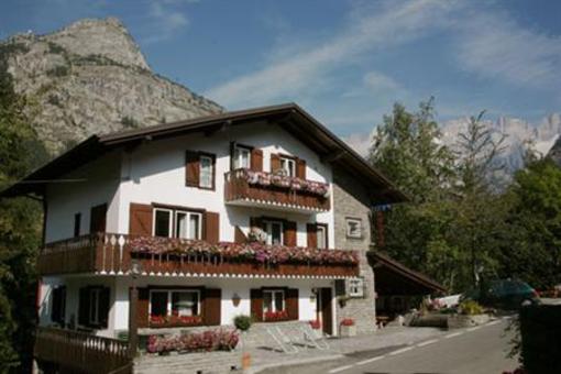 фото отеля Petit Meuble Hotel Courmayeur