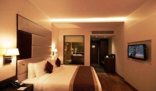фото отеля Golden Tulip Chandigarh Panchkula