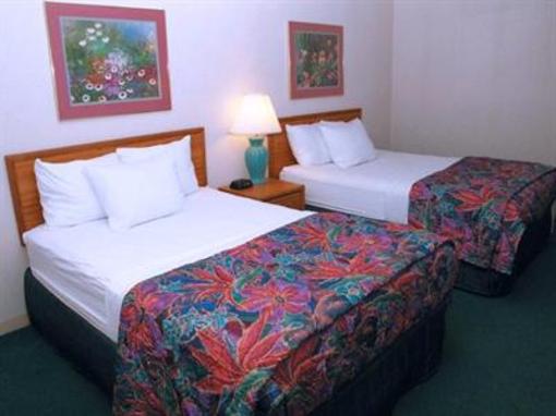 фото отеля La Quinta Inn Cleveland-Macedonia