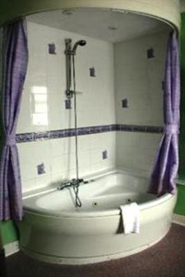 фото отеля Kyle Hotel