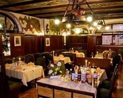 фото отеля Hotel Deutsches Haus Dinkelsbuhl