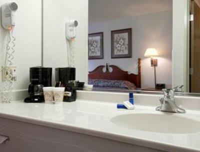 фото отеля Baymont Inn & Suites North Aurora