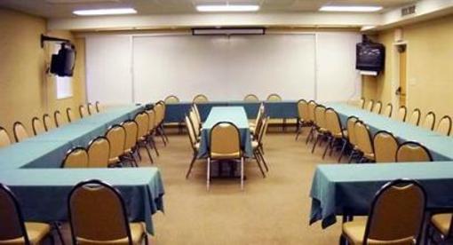 фото отеля Baymont Inn & Suites Knoxville Cedar Bluff